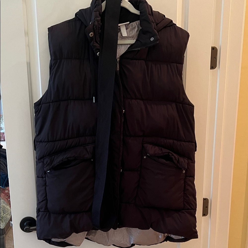 Zella Black Puffer Vest with Removable Belt.
